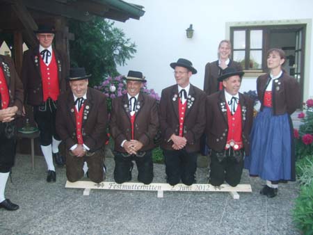 Festmutterbitten