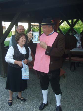 Festmutterbitten