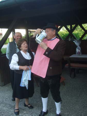 Festmutterbitten